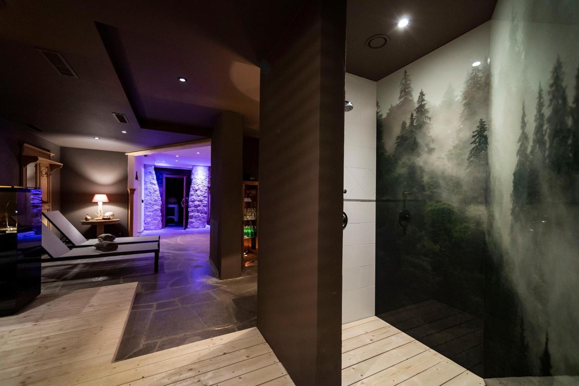 Hotel Acadia - Adults Mountain Home เซลวาดีวัลการ์เดนา ภายนอก รูปภาพ